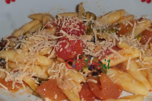 FUSILLI AL POMODORO FRESCO